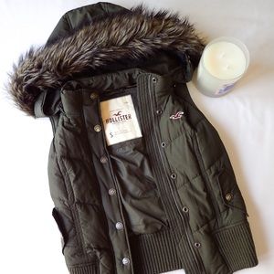 Hollister Mockneck Puffer Vest with Hood